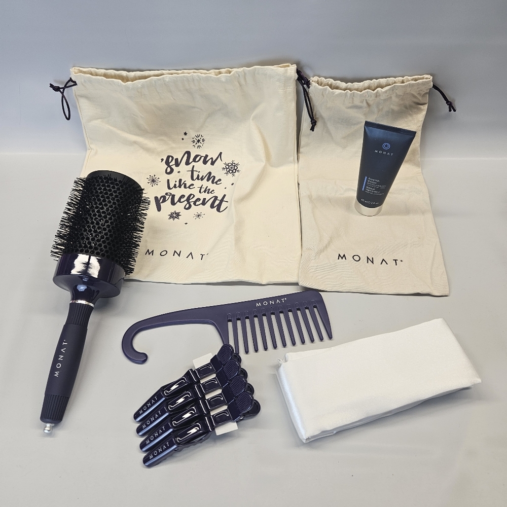 Monat Replenish Masque 2oz Round Brush Comb Clips Pillow Case Dust Bags New
